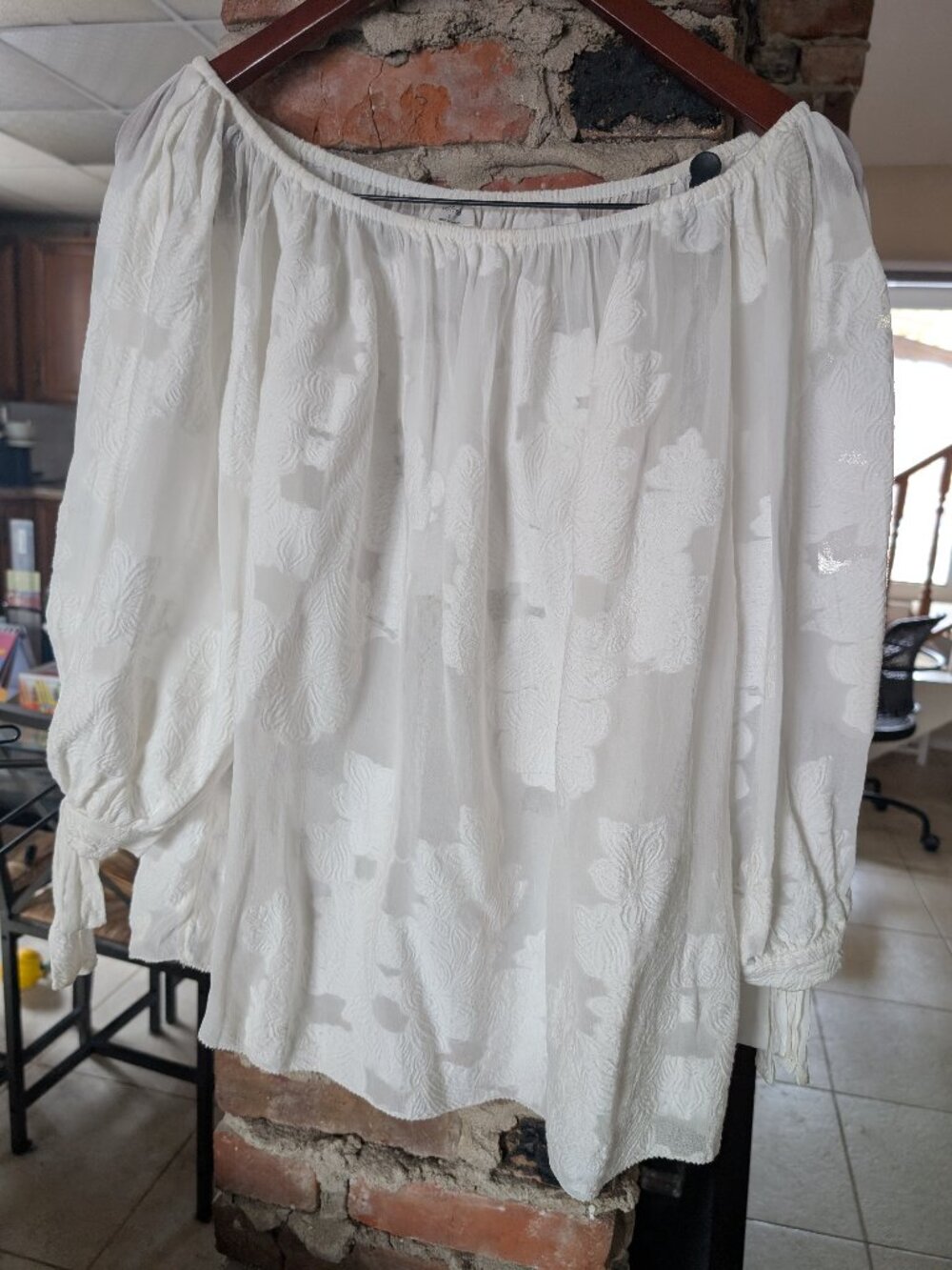 Wilfred Aritzia Calypso boho blouse (sz S)